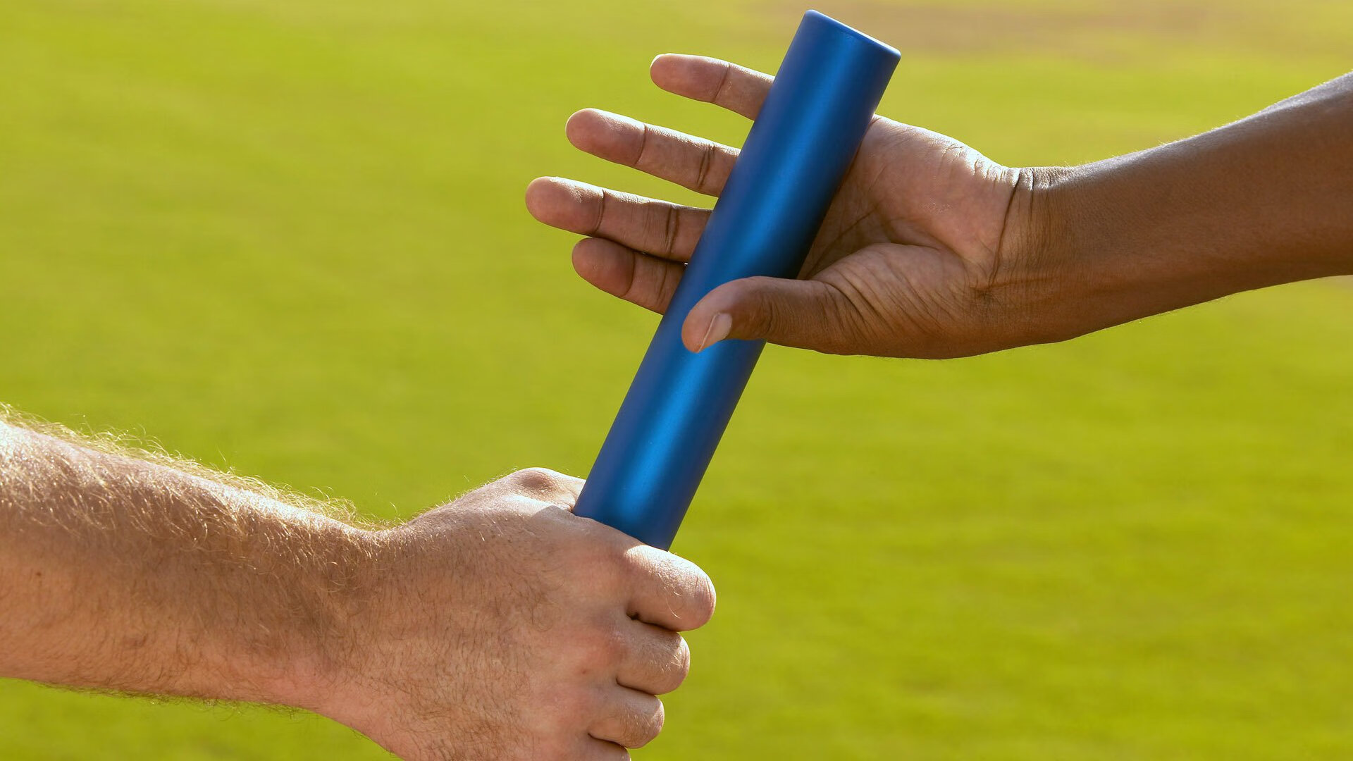 开云体育网址-拜仁双后腰拦截覆盖能力极强，拜仁套后腰